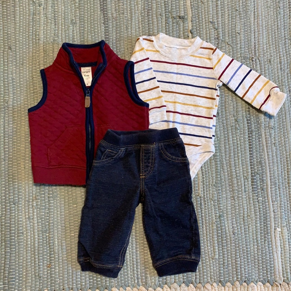 Carter’s 6 month striped set